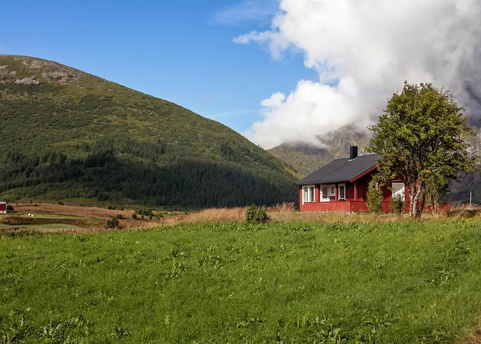 Private By The Sea, Lofoten 莱克内斯